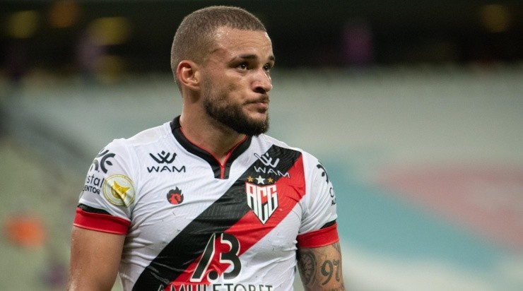 André Luís disputou o último Brasileirão pelo Atlético-GO (Foto: Kely Pereira/AGIF)