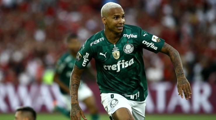 Deyverson comemora gol marcado contra o Flamengo, na final da Libertadores (Foto: Getty Images)