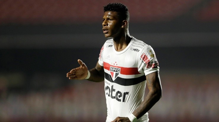 Arboleda prorrogou o contrato com o São Paulo (Foto: Getty Images)