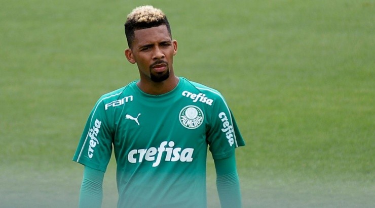 Matheus Fernandes está contaminado com a Covid-19 (Foto: Bruno Ulivieri/AGIF)