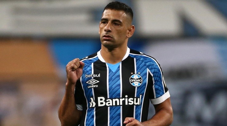 Diego Souza está fora do Gre-Nal deste sábado (Foto: Getty Images)