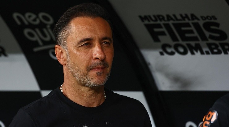 Vítor Pereira, treinador do Corinthians (Foto: Marcello Zambrana/AGIF)