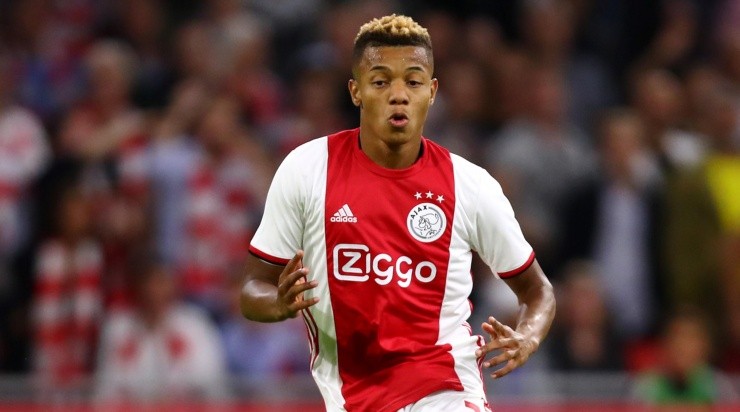 David Neres, em campo pelo Ajax (Foto: Getty Images)