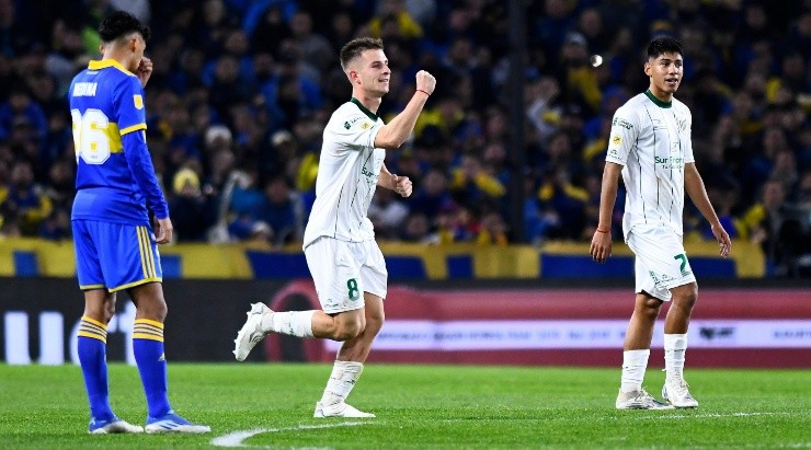 Galoppo comemora gol com a camisa do Banfield (Foto: Getty Images)