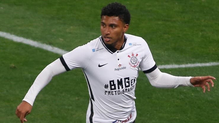 Éderson, em campo pelo Corinthians (Foto: Getty Images)