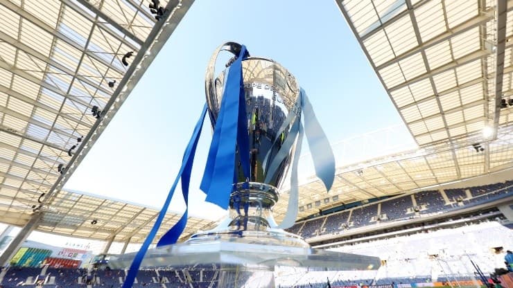 Foto da taça da Champions League (Foto: Getty Images)