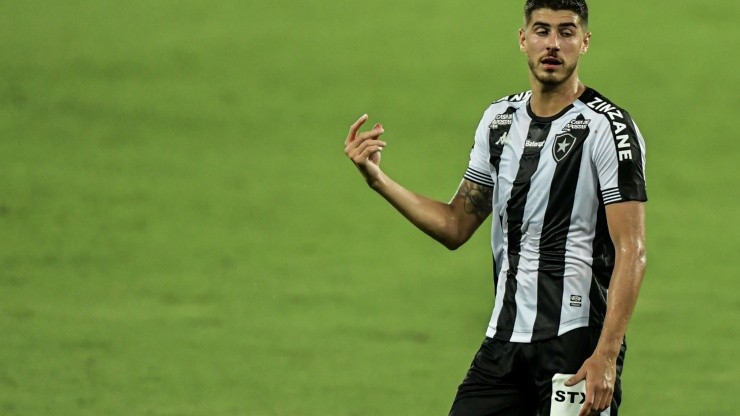 Pedro Raul surgiu como uma das promessas do Botafogo