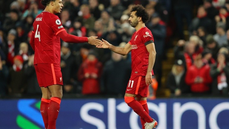 Van Dijk e Mohamed Salah deixaram final da Copa da Inglaterra lesionados