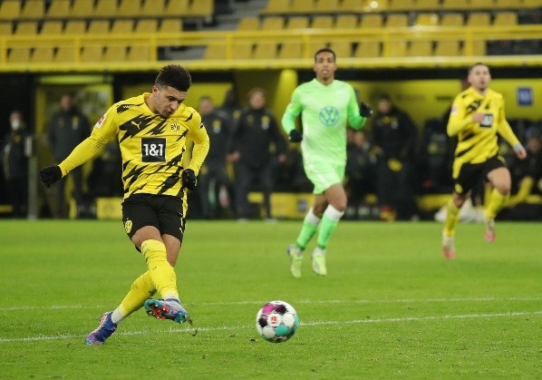 Borussia Dortmund v VfL Wolfsburg/Lars Baron/Getty Images