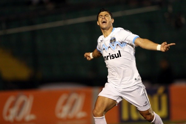 Figueirense v Gremio - Brasileirao Series A 2014