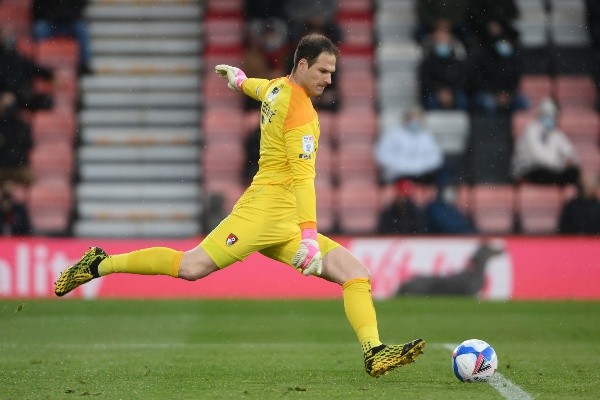 AFC Bournemouth x Brentford - 1ª mão da semi-final do Sky Bet Championship Play-off