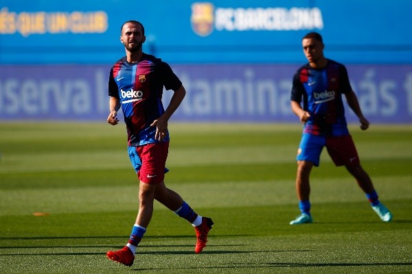 FC Barcelona v Gimnastic de Tarragona - Amistoso
