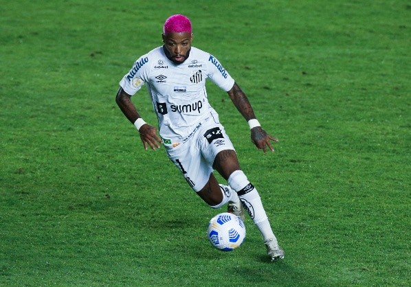 Santos v Atletico Goianiense - Brasileirao 2021