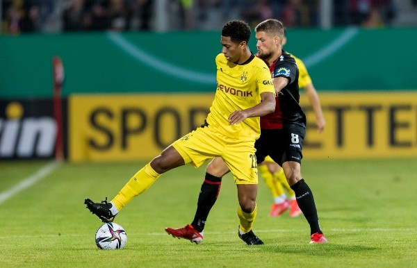SV Wehen Wiesbaden v Borussia Dortmund - Copa DFB: Primeira Rodada