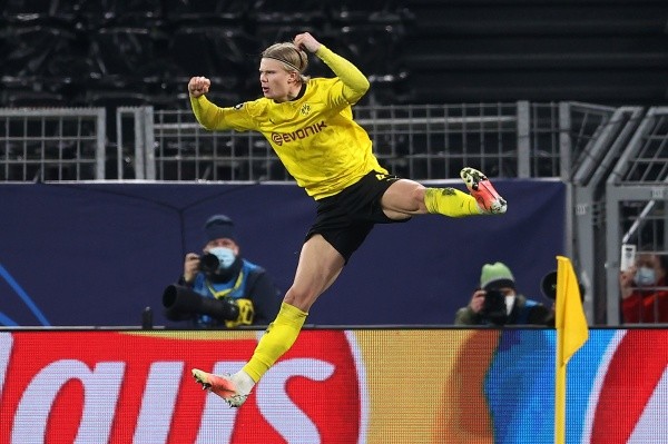 Borussia Dortmund v Sevilla FC - UEFA Champions League Round Of 16 Leg Two