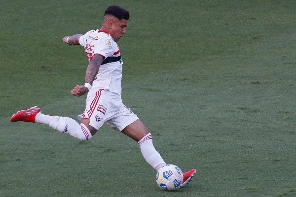 Sao Paulo v Atletico Goianiense - Brasileirao 2021