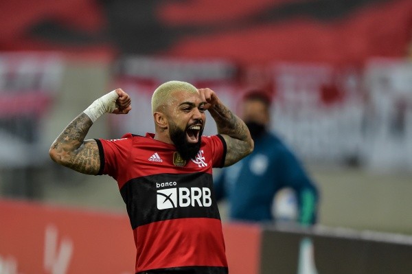 Gabigol terá que &#039;secar&#039; Hulk para terminar na primeira colocação