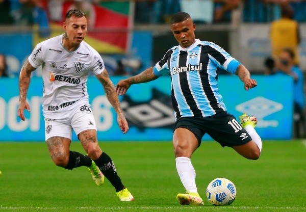 Gremio v Atletico Mineiro - Brasileirao 2021