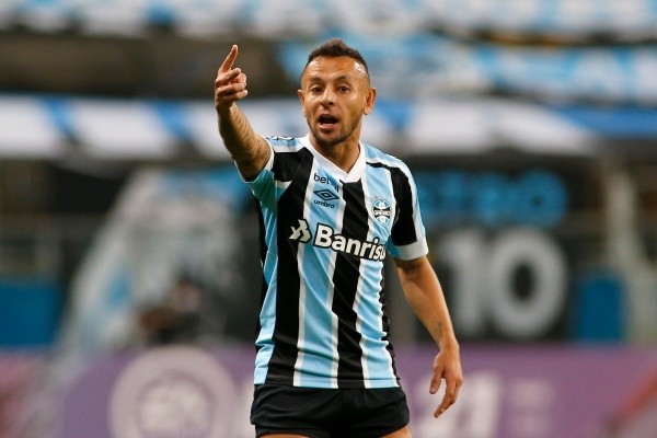 Gremio v Lanus - Copa CONMEBOL Sudamericana 2021