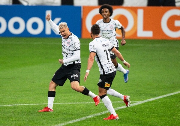 Corinthians v Palmeiras- Brasileirao 2021