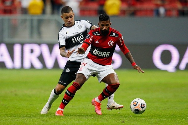 Flamengo v Olimpia - Copa CONMEBOL Libertadores 2021