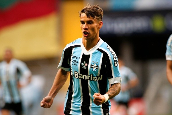Gremio v Internacional - Gaúcho Championship Final