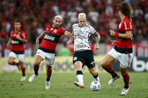 Flamengo v Corinthians - Brasileirao 2021