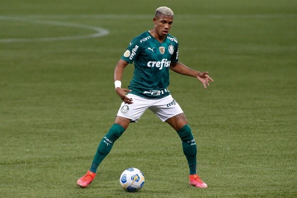 Palmeiras v Santos - Brasileirao 2021