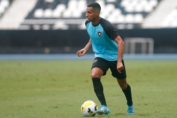 Victor Sá se destacou em jogo-treino do Botafogo