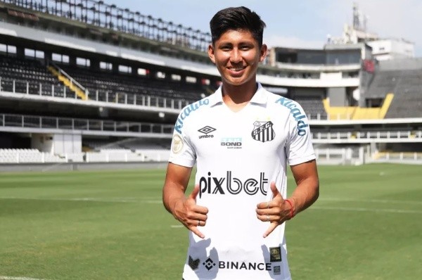 Miguel Terceros assinou um vínculo de cinco anos com o Santos (Divulgação: Santos FC)