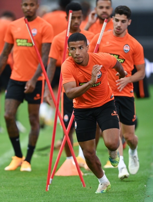 Marquinhos Cipriano está no Shakhtar desde 2018 (Foto: Getty Images)