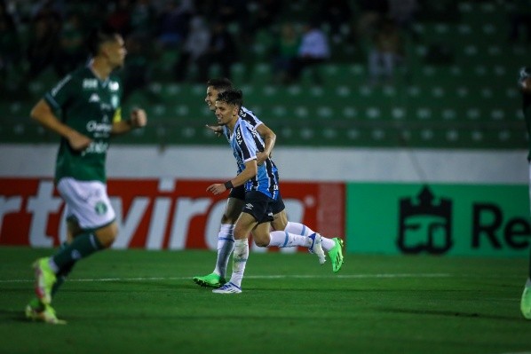Biel marcou o gol da vitória do Grêmio sobre o Guarani