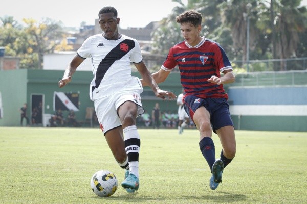 Rayan é considerado uma joia no Vasco
