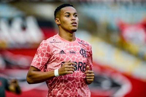 Flamengo pode vender Lázaro ao West Ham