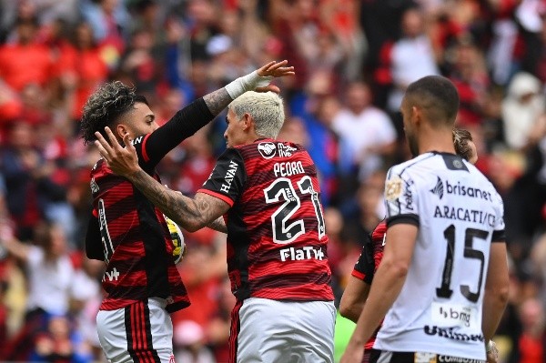 Gabigol e Pedro, suspensos, estão fora do confronto contra o Goiás