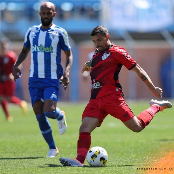 Terans foi decisivo nos últimos jogos do Athletico-PR